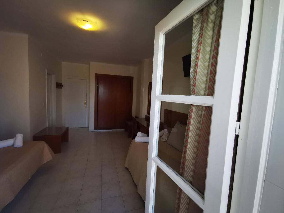 Hostal Marazul Нерха Экстерьер фото